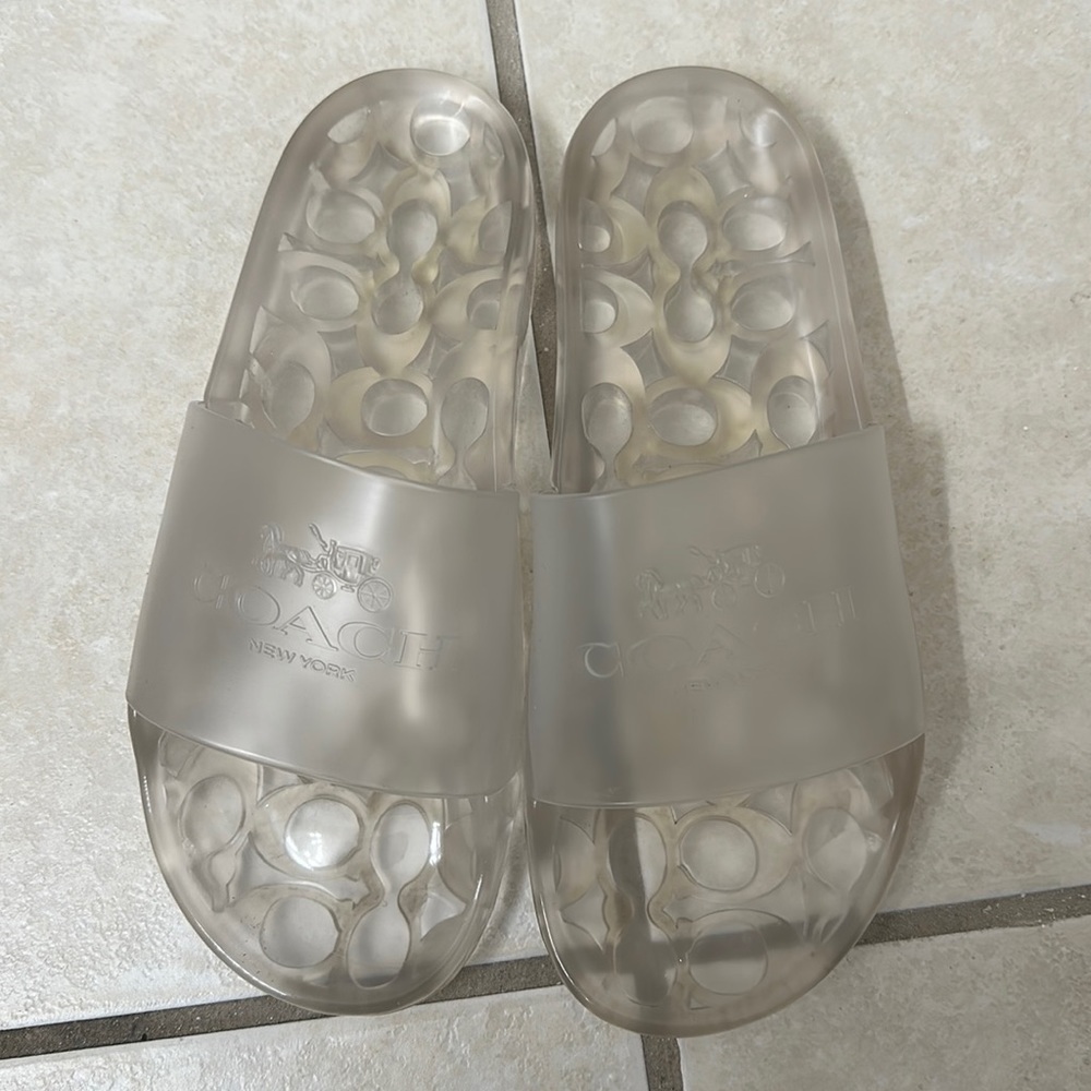 Coach slides size 7